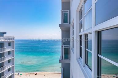 Main picture of The Collins Condo