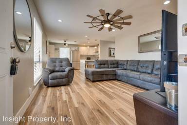 Main picture of 5175 Caliente St