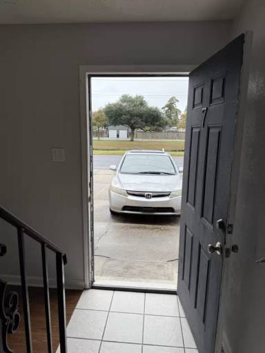 Main picture of 4101 Delaware Ave