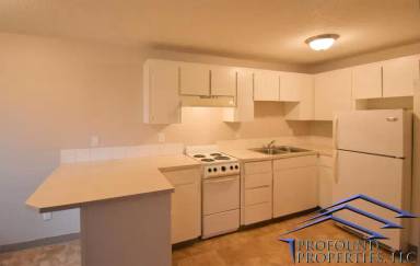 Main picture of 221 SE 12th Ave, Hillsboro OR 97123 - 12