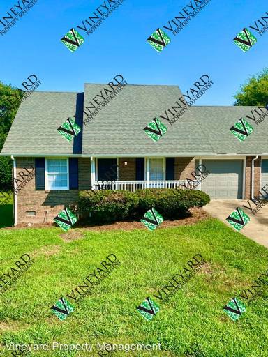 Main picture of 34 Penny Ln