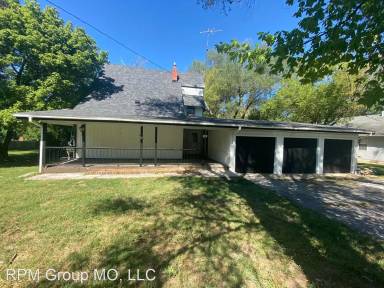 Main picture of 5715 N Farm Road 189