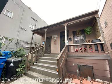 Main picture of 1422 W 10th Pl