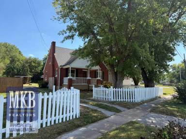Main picture of 1842 Bennington St SE