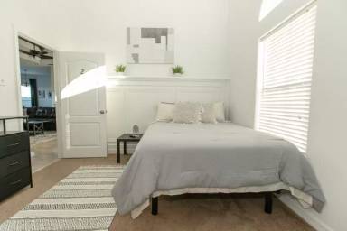 Main picture of 6826 King George Pl