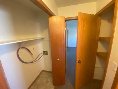 Main picture of 1224 E Thayer Ave