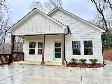 Main picture of 5235 Virginia Ave
