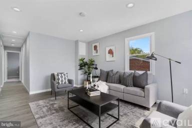 Main picture of 1125 Glacier Ave