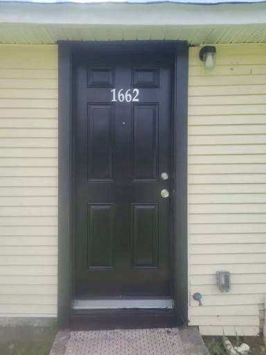 Main picture of 1662 McManus Ln