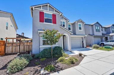 Main picture of 1071 Amore St