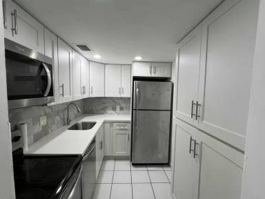 Main picture of 8511 NW 8th St
