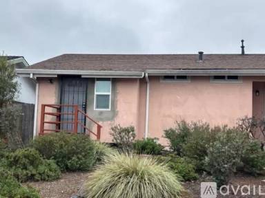 Main picture of 1036 S McDowell Blvd