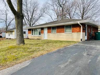 Main picture of 2305 Benedict Ave