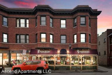 Main picture of 2755 W Logan Blvd