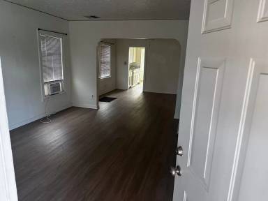 Main picture of 119 Flower St