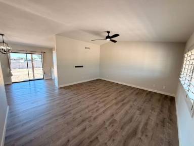 Main picture of 19205 W Whitton Ave