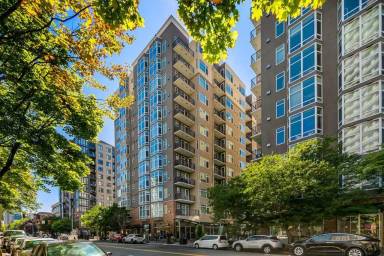 Main picture of Ellington Condominiums