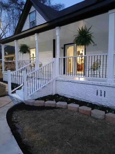 Main picture of 409 Pine Park St