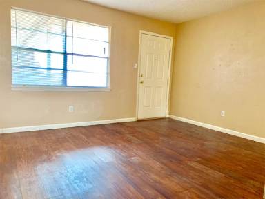 Main picture of 3525 Sheridan St
