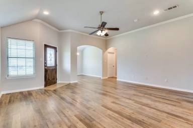 Main picture of 272 Irick Ct