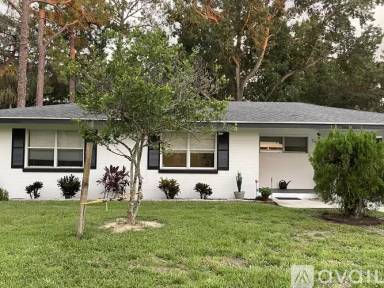Main picture of 719 New York Ave