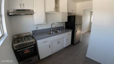 Main picture of 4127 - 4131 Monroe St
