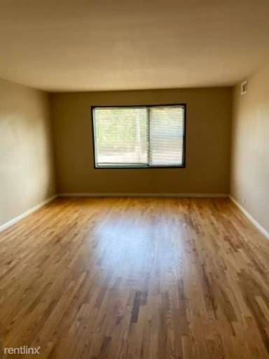 Main picture of 1637 W 89th St Apartments