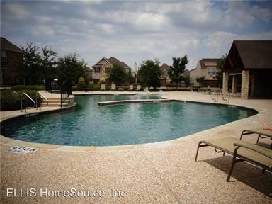 Main picture of 5883 Clearwater Ct