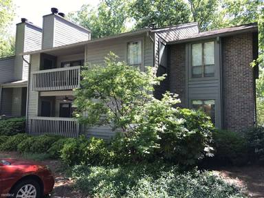 Main picture of 421 Tuxworth Cir