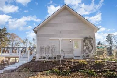 Main picture of 1440 Hartwood Rd