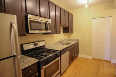 Main picture of 3943 W Belle Plaine Ave