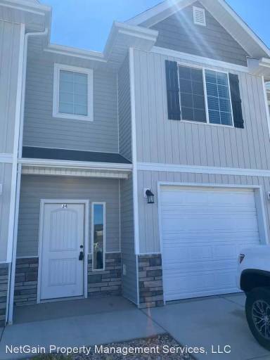Main picture of 404 W 1325 N