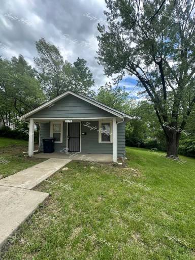 Main picture of 1119 E 84th St