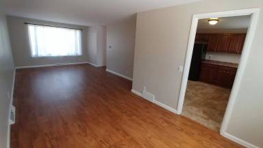 Main picture of 51 Lakeview Park