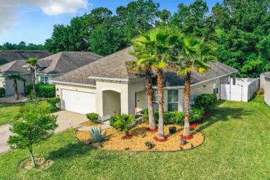 Main picture of 15877 Lexington Park Blvd