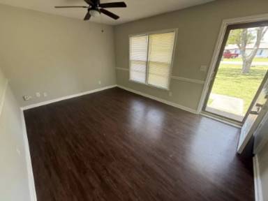 Main picture of 3255 Hackberry Ln