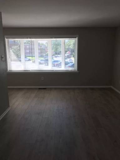 Main picture of 371 Avon St