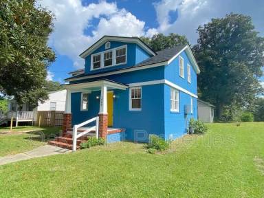 Main picture of 1040 Main St