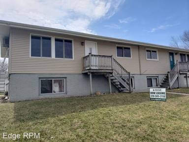 Main picture of 2408 Crescent Dr