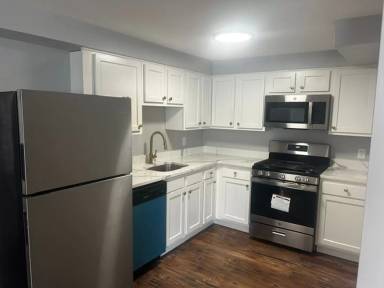Main picture of 200 Taylor St