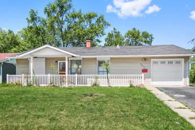 Main picture of 2041 E Sauk Trl