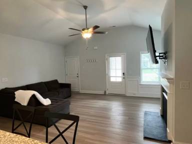 Main picture of 205 Pastoral Ct