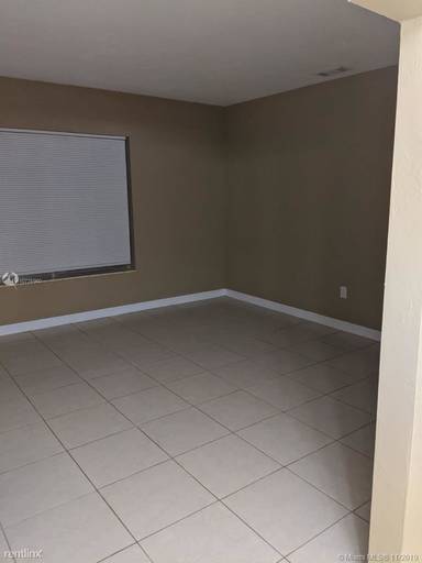 Main picture of 928 SW 8th Ave