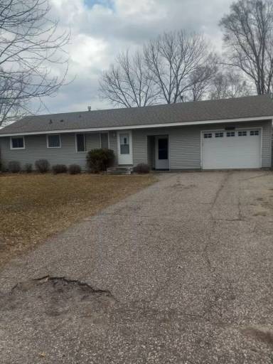 Main picture of 11049 Quincy Blvd NE