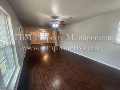 Main picture of 214 Pensacola Ave