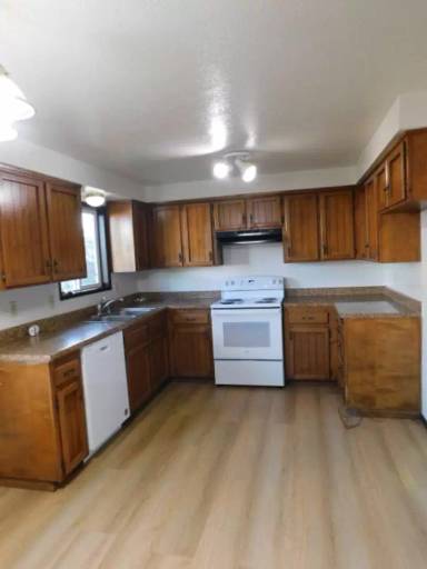 Main picture of 4622 Beaverbrook Ct SE