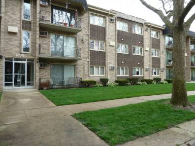 Main picture of 11015 S Keating Ave
