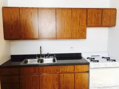 Main picture of 5401 S Harper Ave