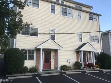 Main picture of 7 Wampus Ln