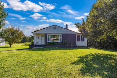 Main picture of 330 Birdwell Cir